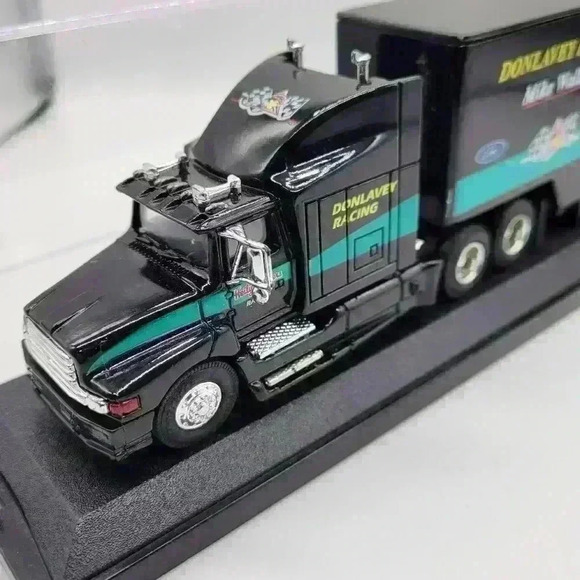 Vintage 1993 Racing Champions NASCAR Team Transporter Heilig Meyers Mike Wallace - Picture 13 of 15